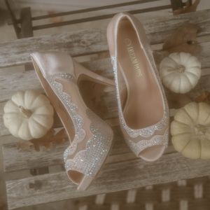 Elegant champagne heels